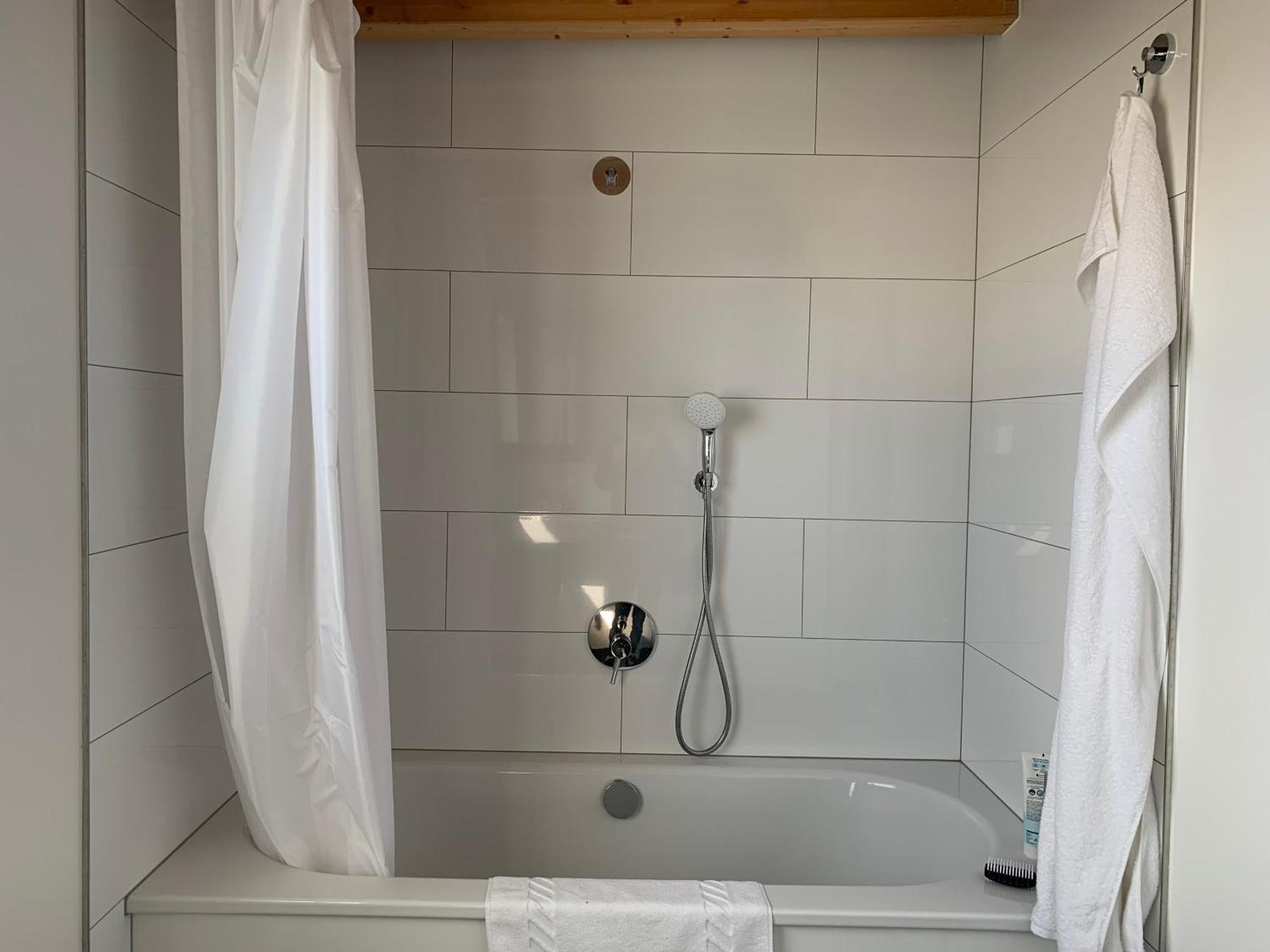 Homestay A Cozy In A Modern House *